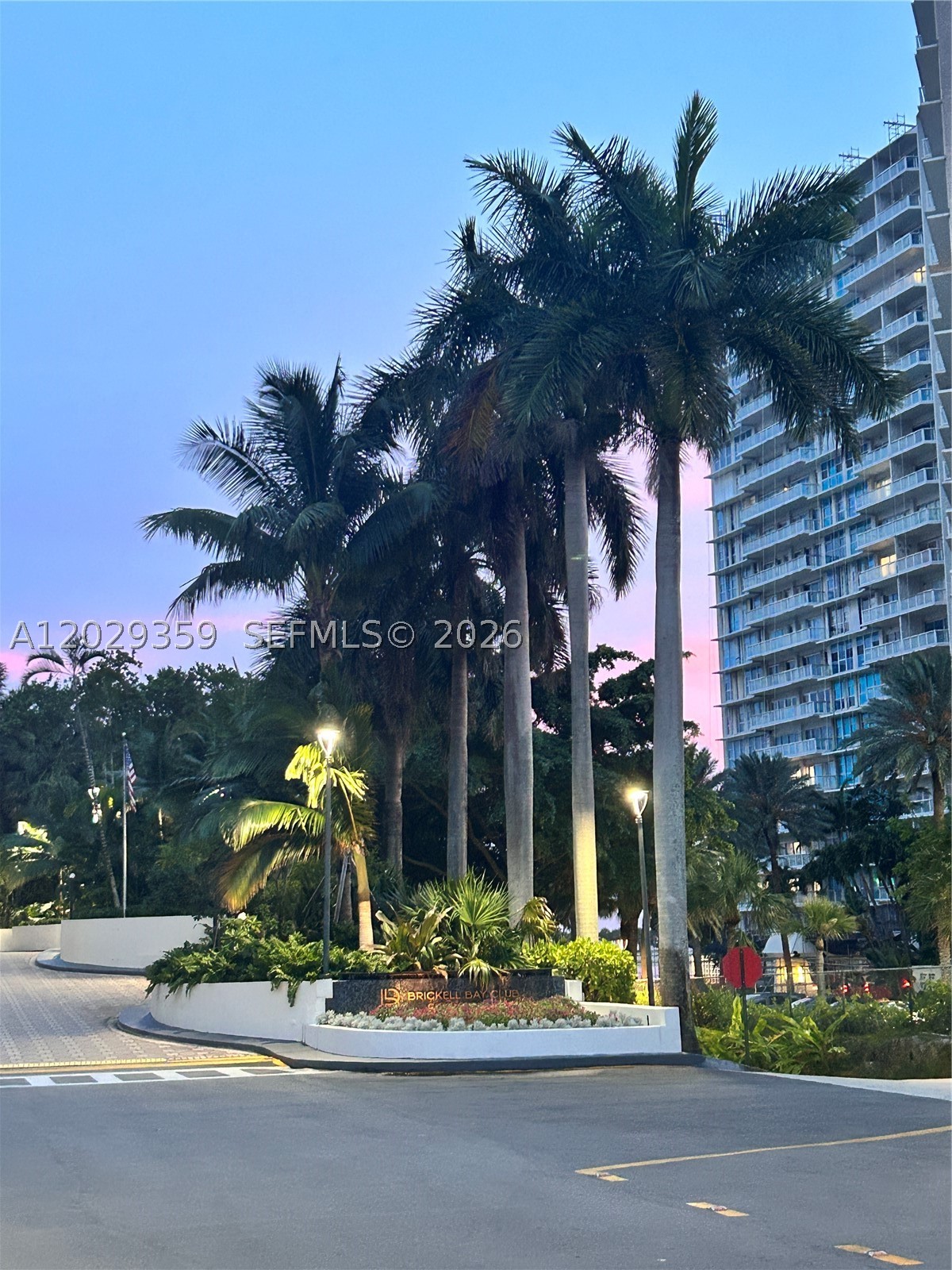 2333 Brickell Ave #1402, Miami FL 33129