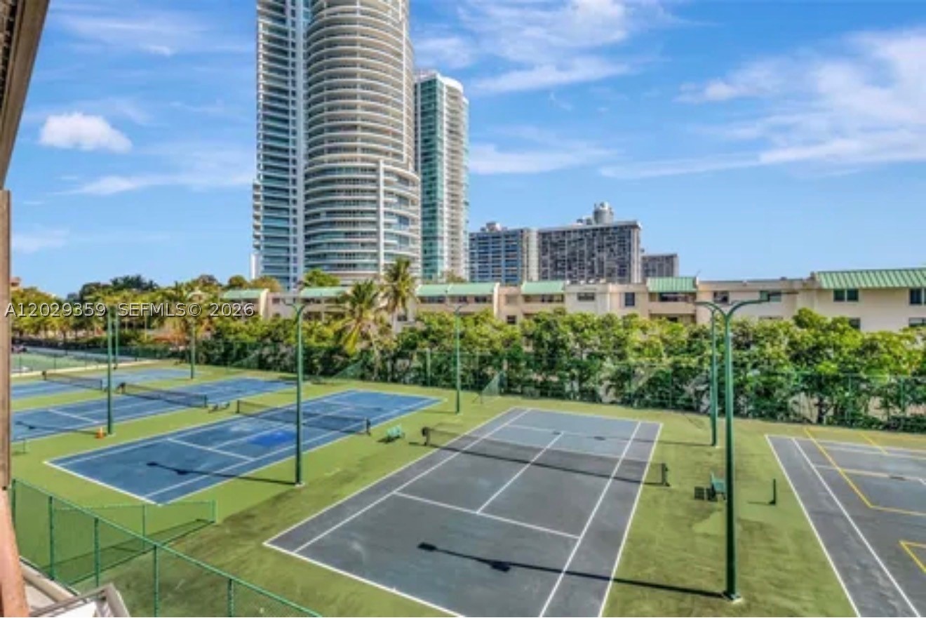2333 Brickell Ave #1402, Miami FL 33129