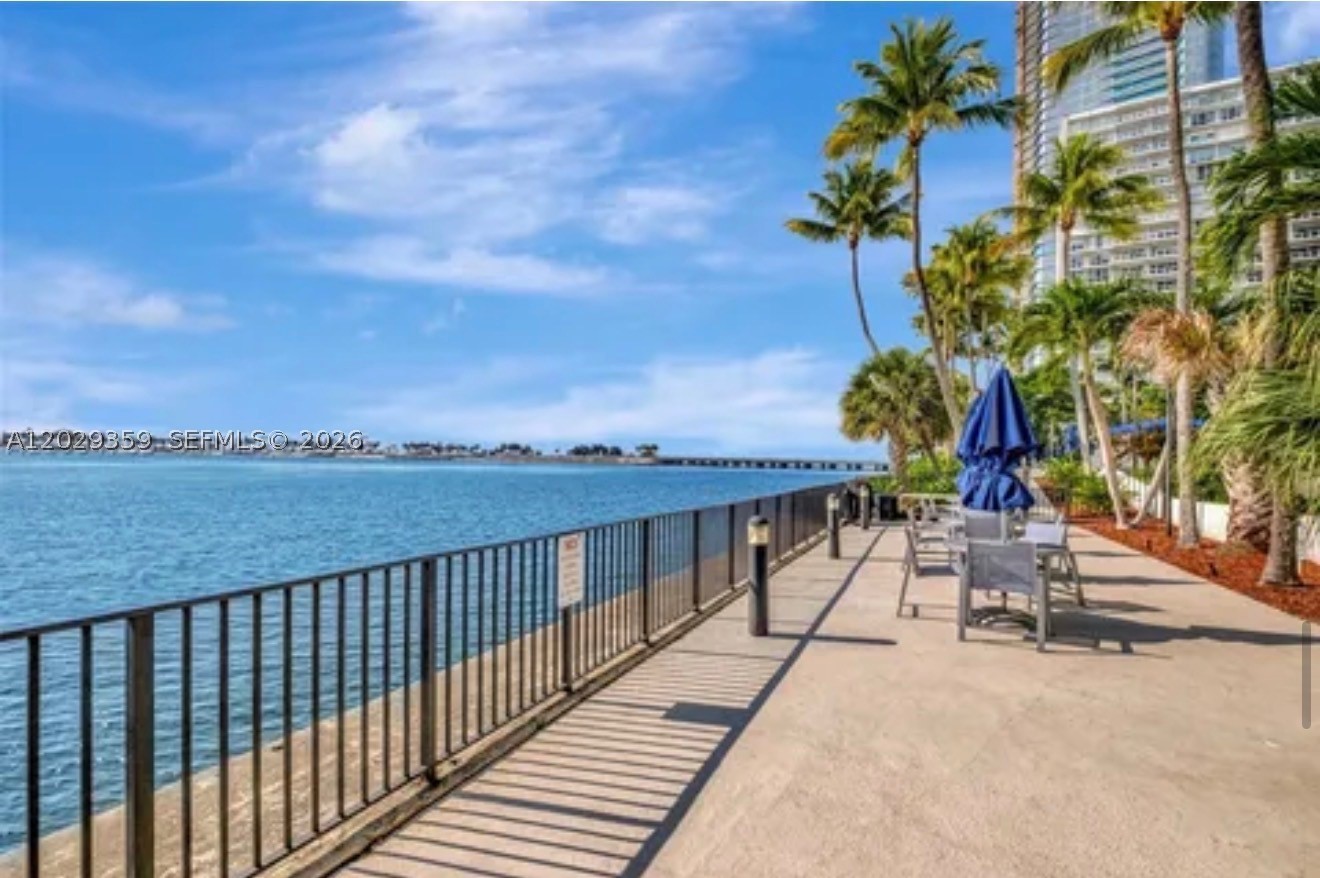 2333 Brickell Ave #1402, Miami FL 33129