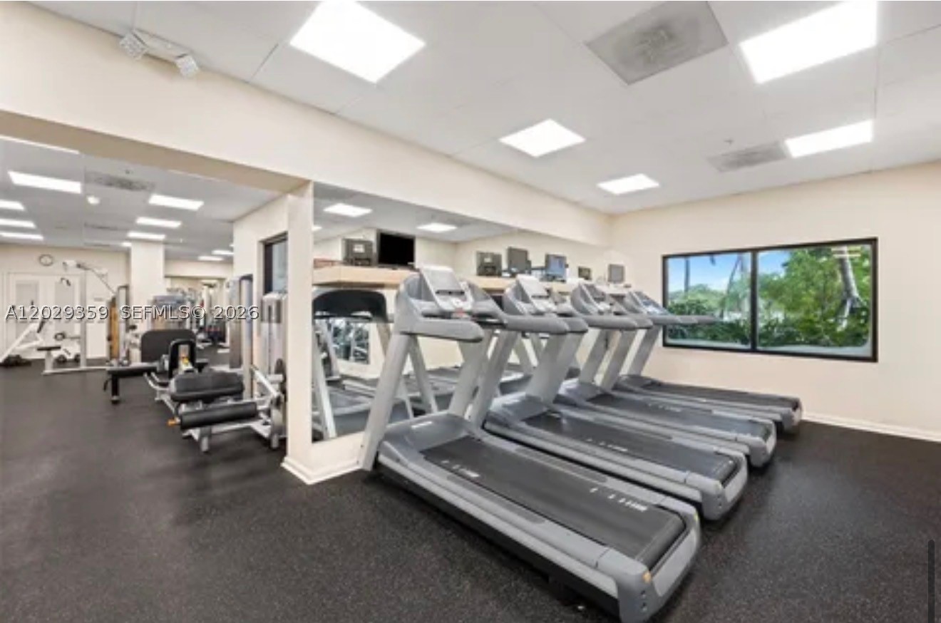 2333 Brickell Ave #1402, Miami FL 33129
