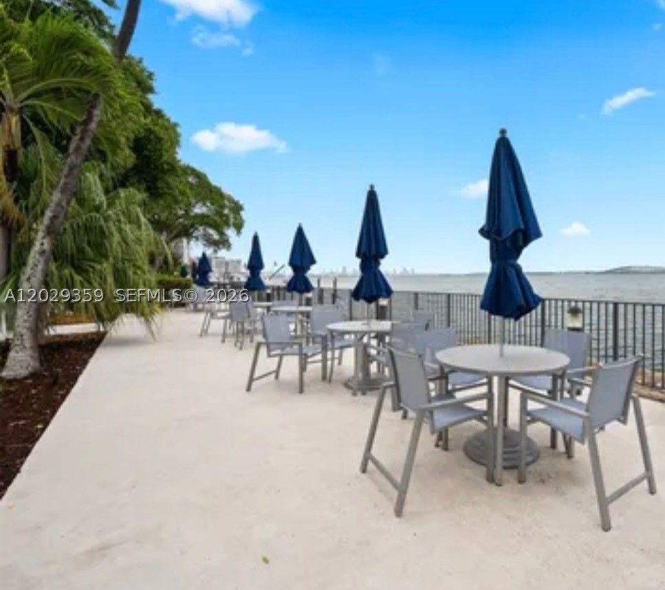 2333 Brickell Ave #1402, Miami FL 33129