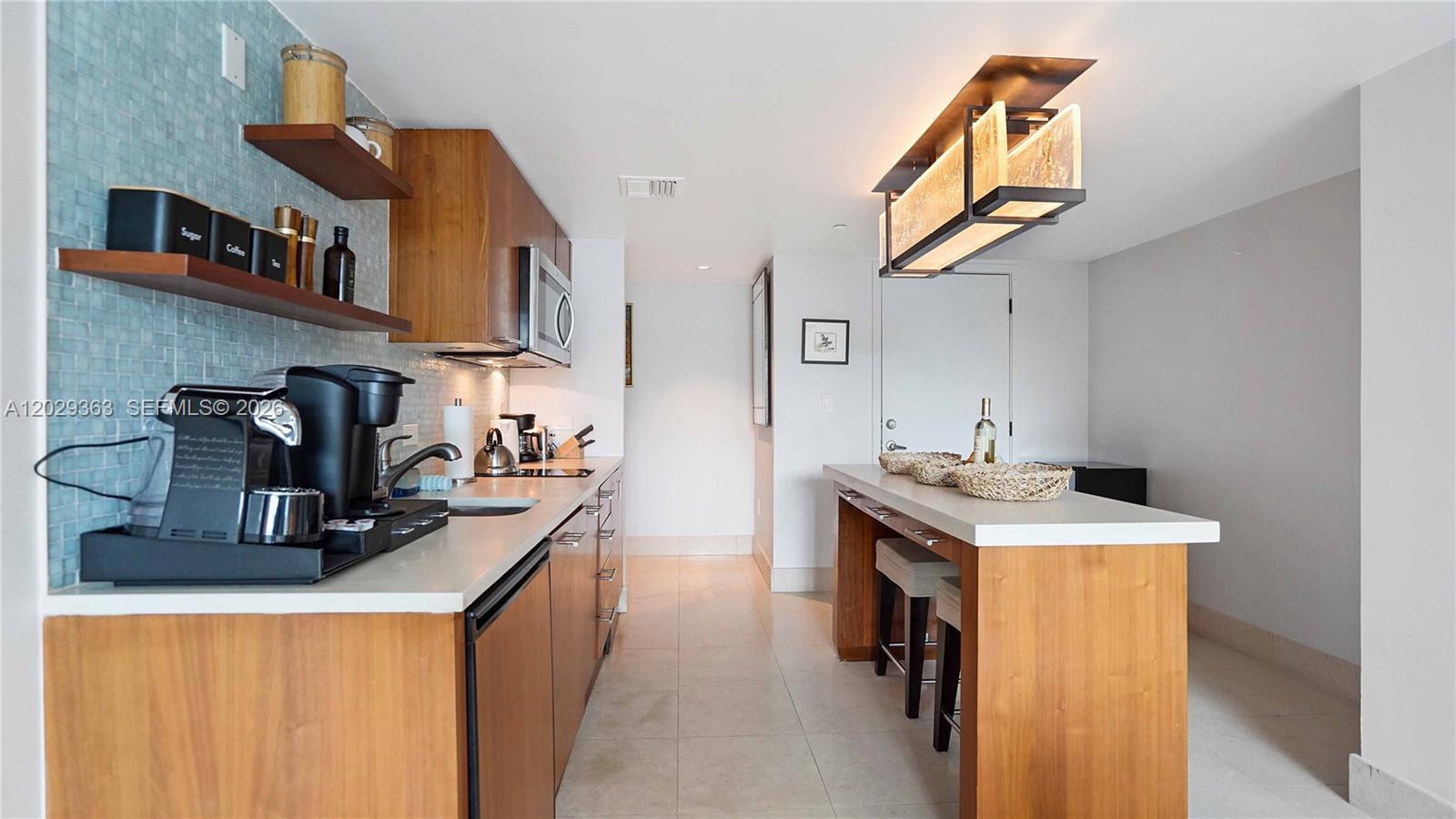 6801 Collins Ave #315, Miami Beach FL 33141
