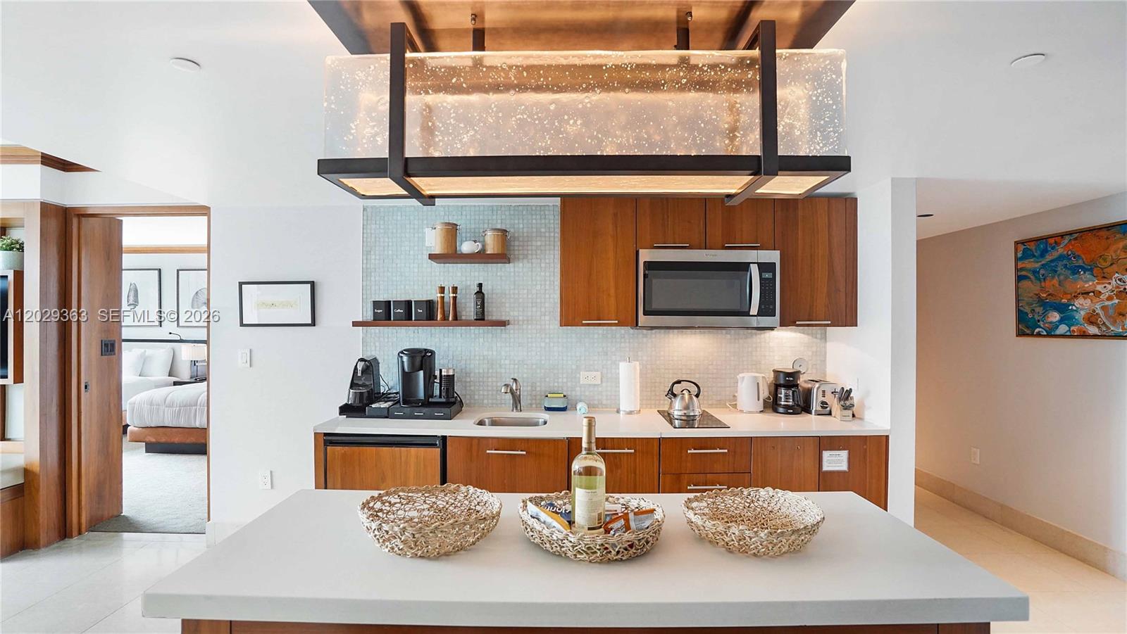6801 Collins Ave #315, Miami Beach FL 33141
