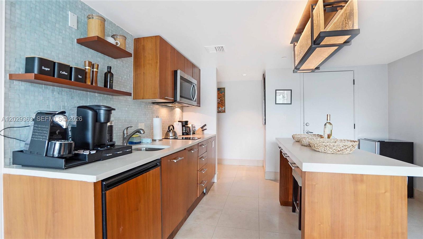 6801 Collins Ave #315, Miami Beach FL 33141
