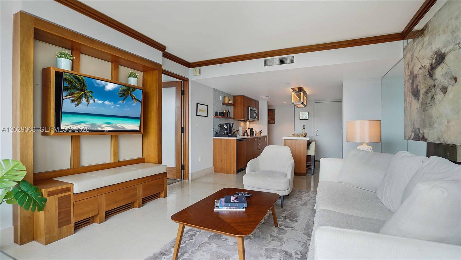 6801 Collins Ave #315, Miami Beach FL 33141