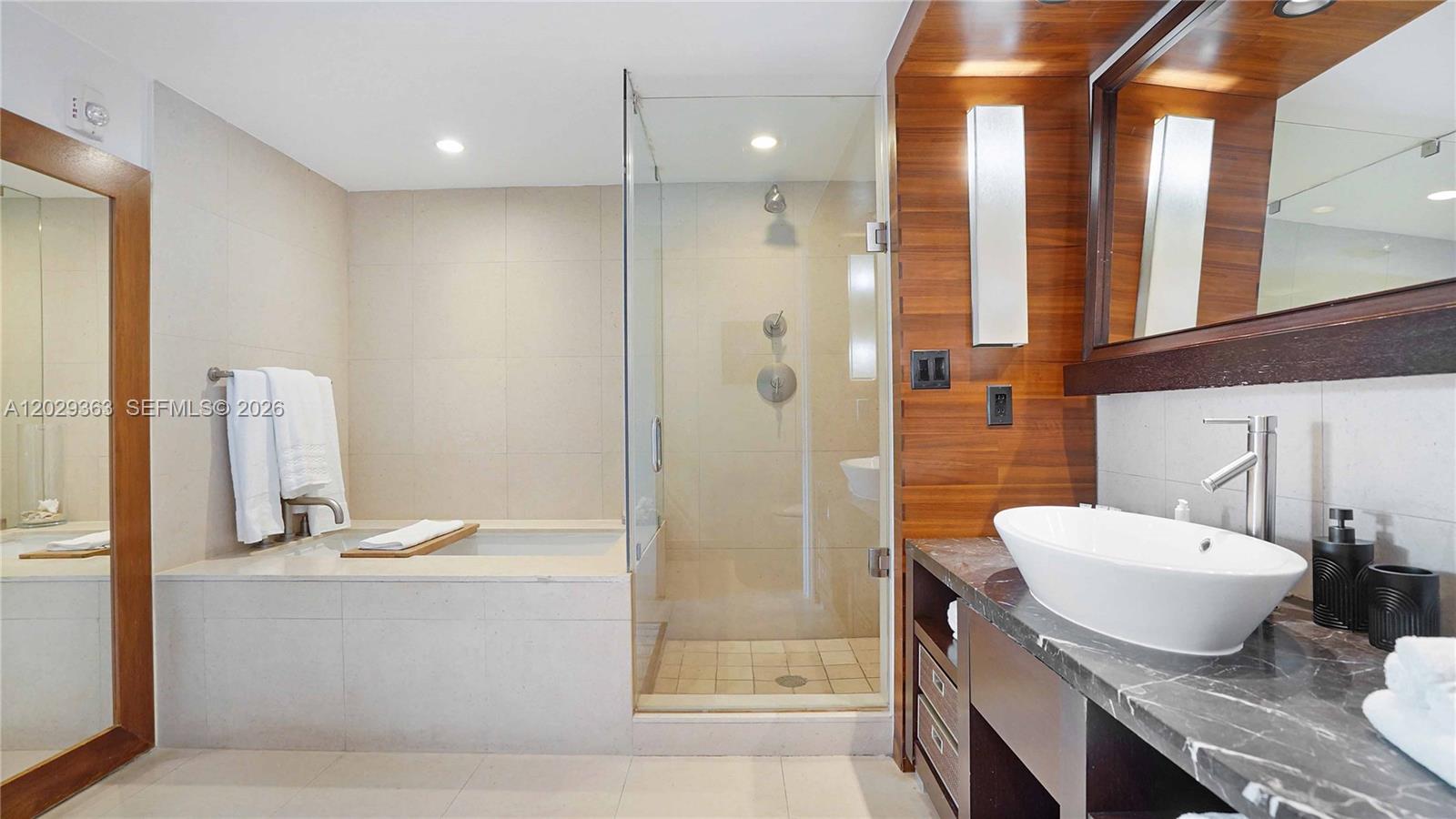 6801 Collins Ave #315, Miami Beach FL 33141