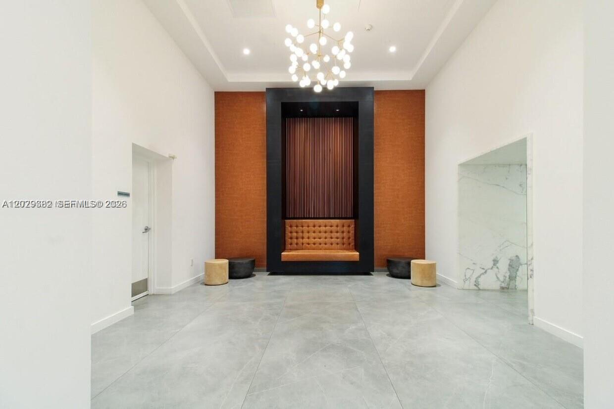 350 S Miami Ave #3914, Miami FL 33130