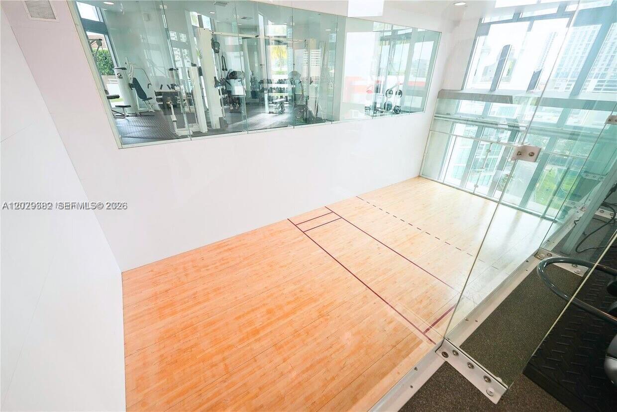 350 S Miami Ave #3914, Miami FL 33130