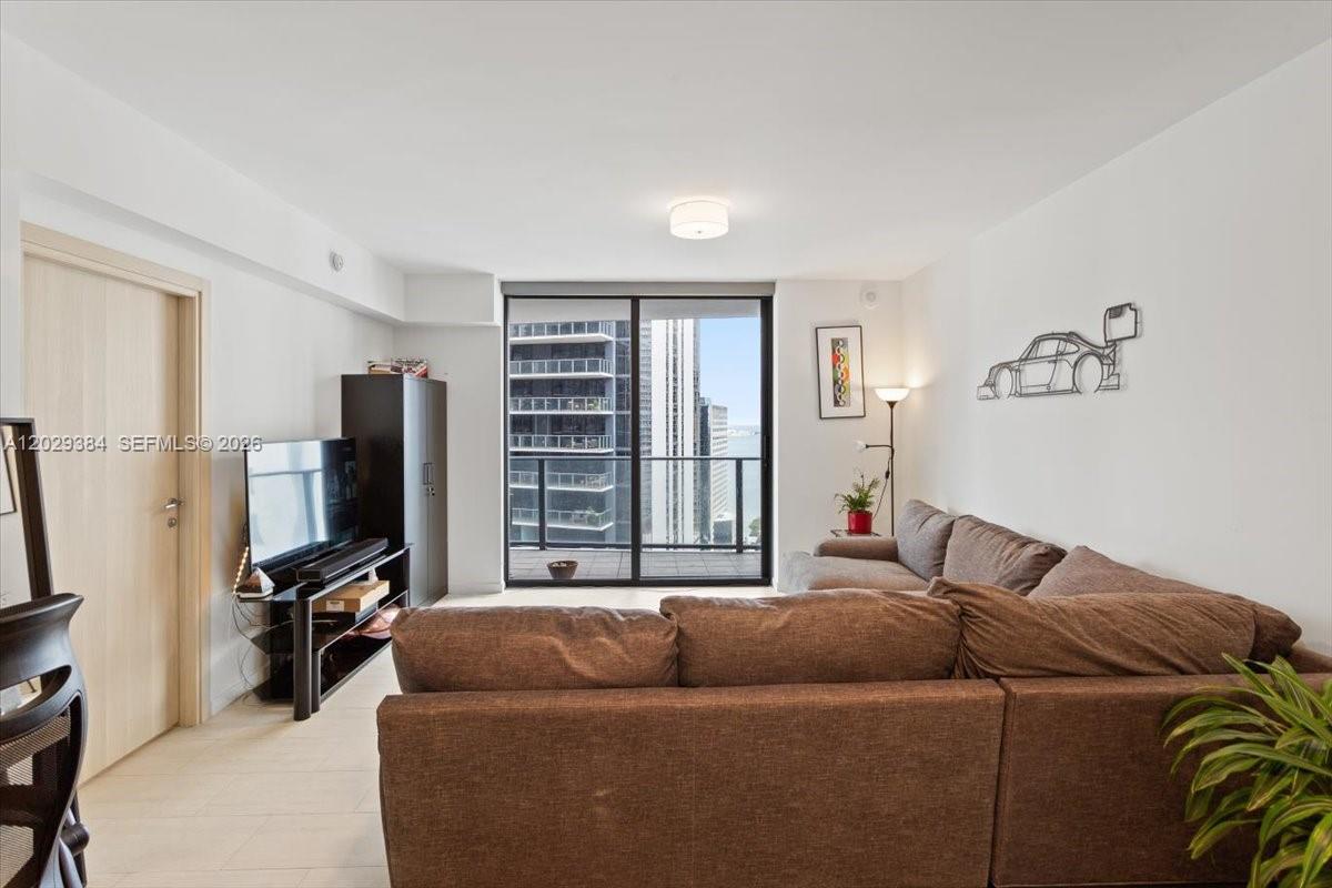 1000 Brickell Plz #3303, Miami FL 33131