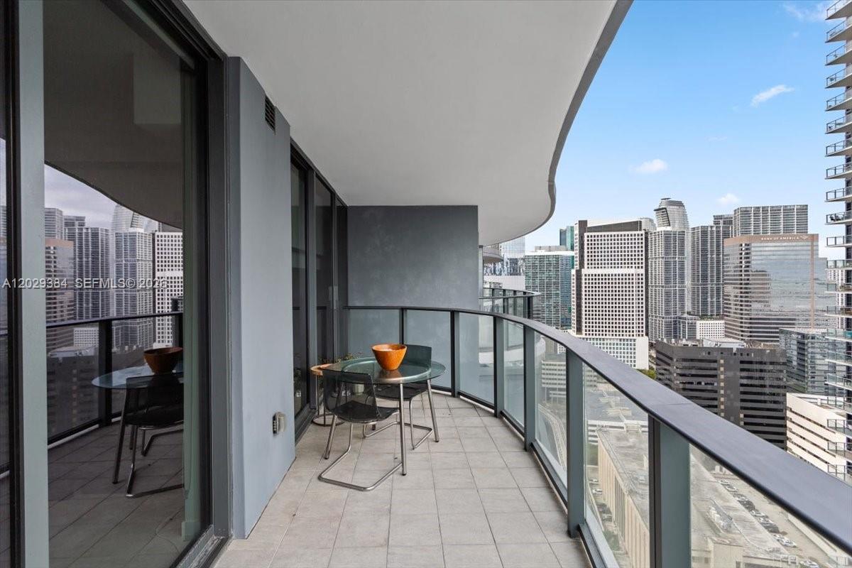 1000 Brickell Plz #3303, Miami FL 33131