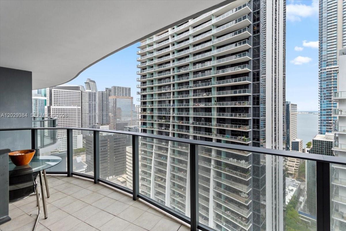 1000 Brickell Plz #3303, Miami FL 33131