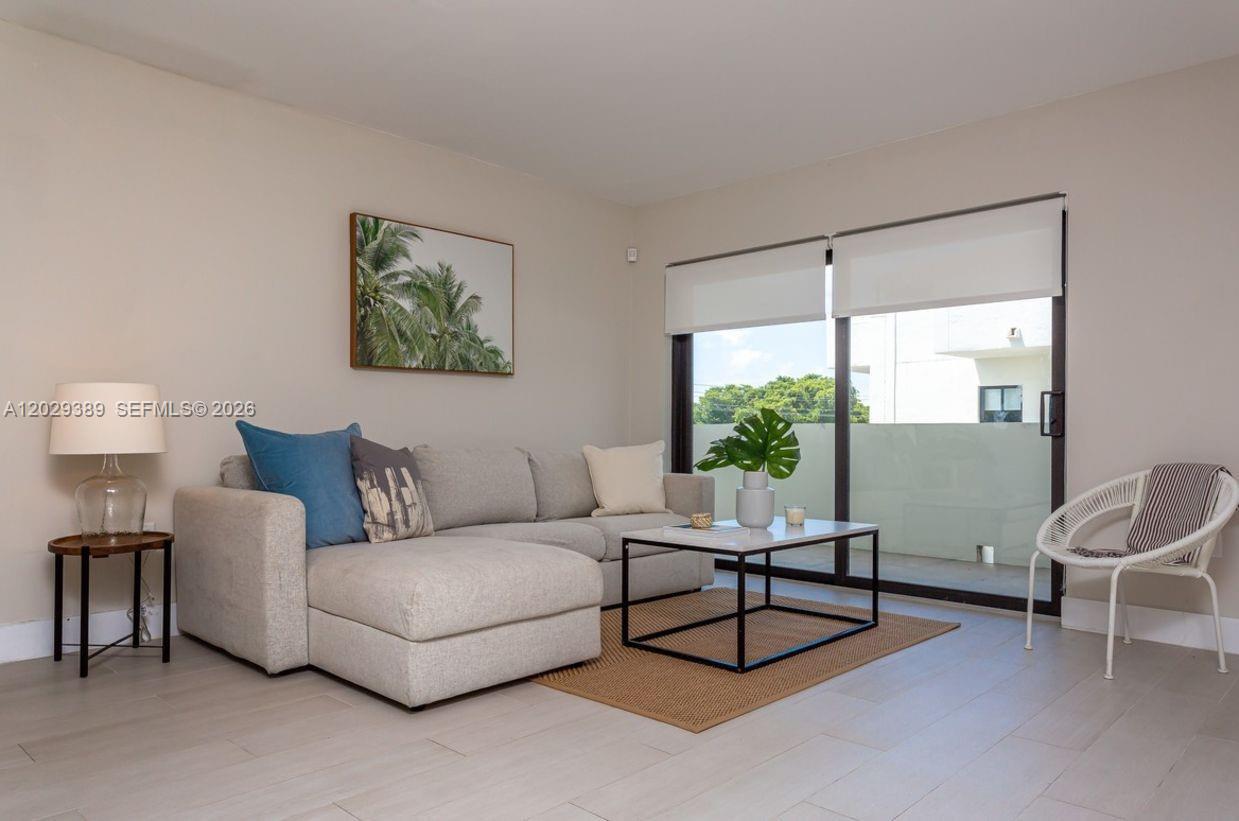 800 S Dixie Hwy 106 Hwy #106, Coral Gables FL 33146