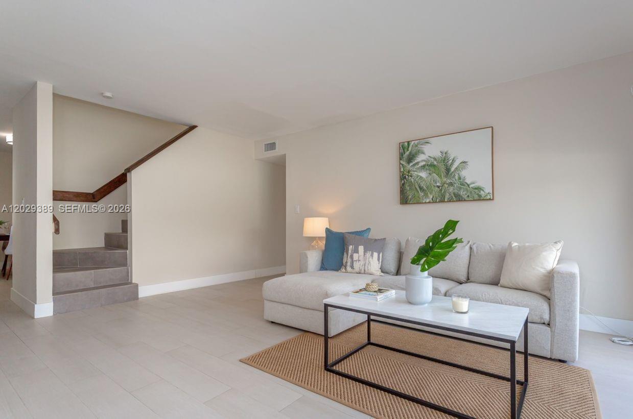 800 S Dixie Hwy 106 Hwy #106, Coral Gables FL 33146