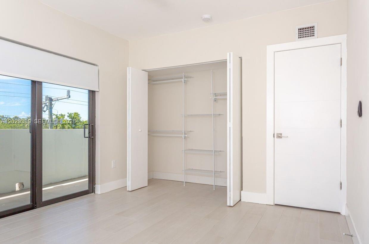 800 S Dixie Hwy 106 Hwy #106, Coral Gables FL 33146