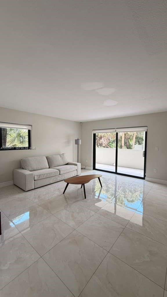 800 S Dixie Hwy 202 Hwy #202, Coral Gables FL 33146