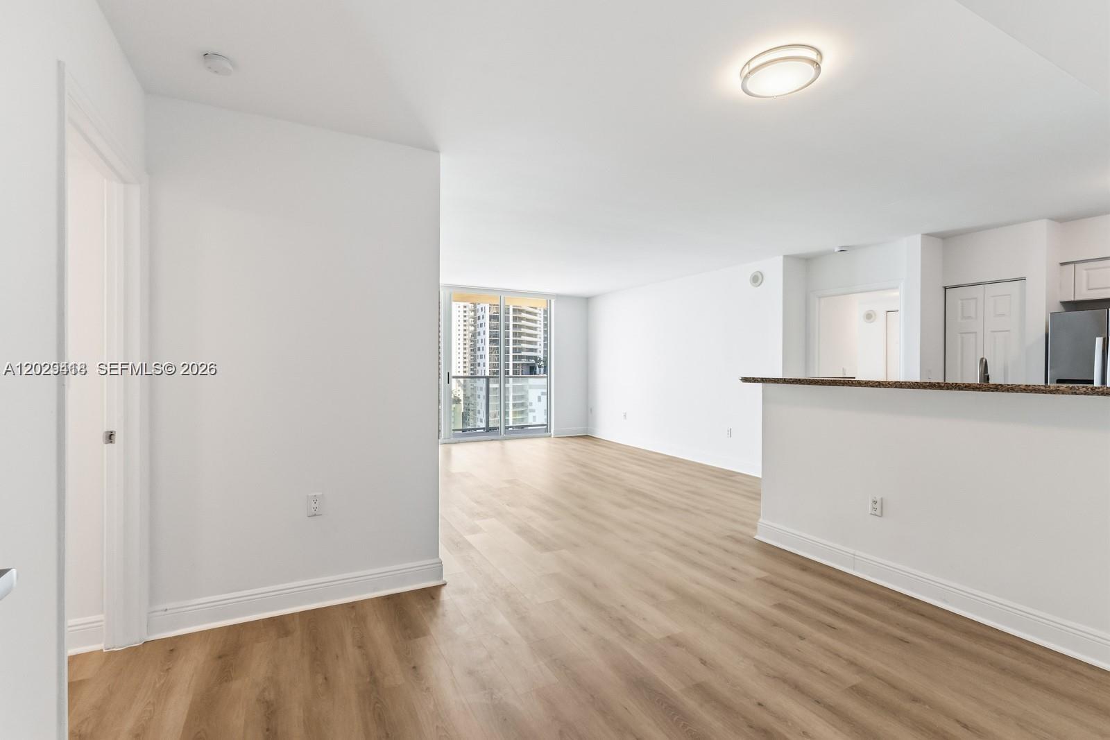 1155 Brickell Bay Dr #1609, Miami FL 33131