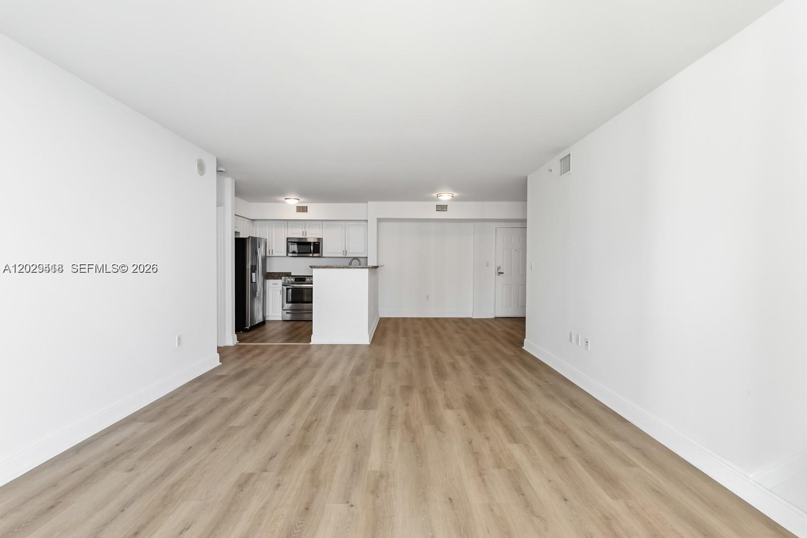 1155 Brickell Bay Dr #1609, Miami FL 33131