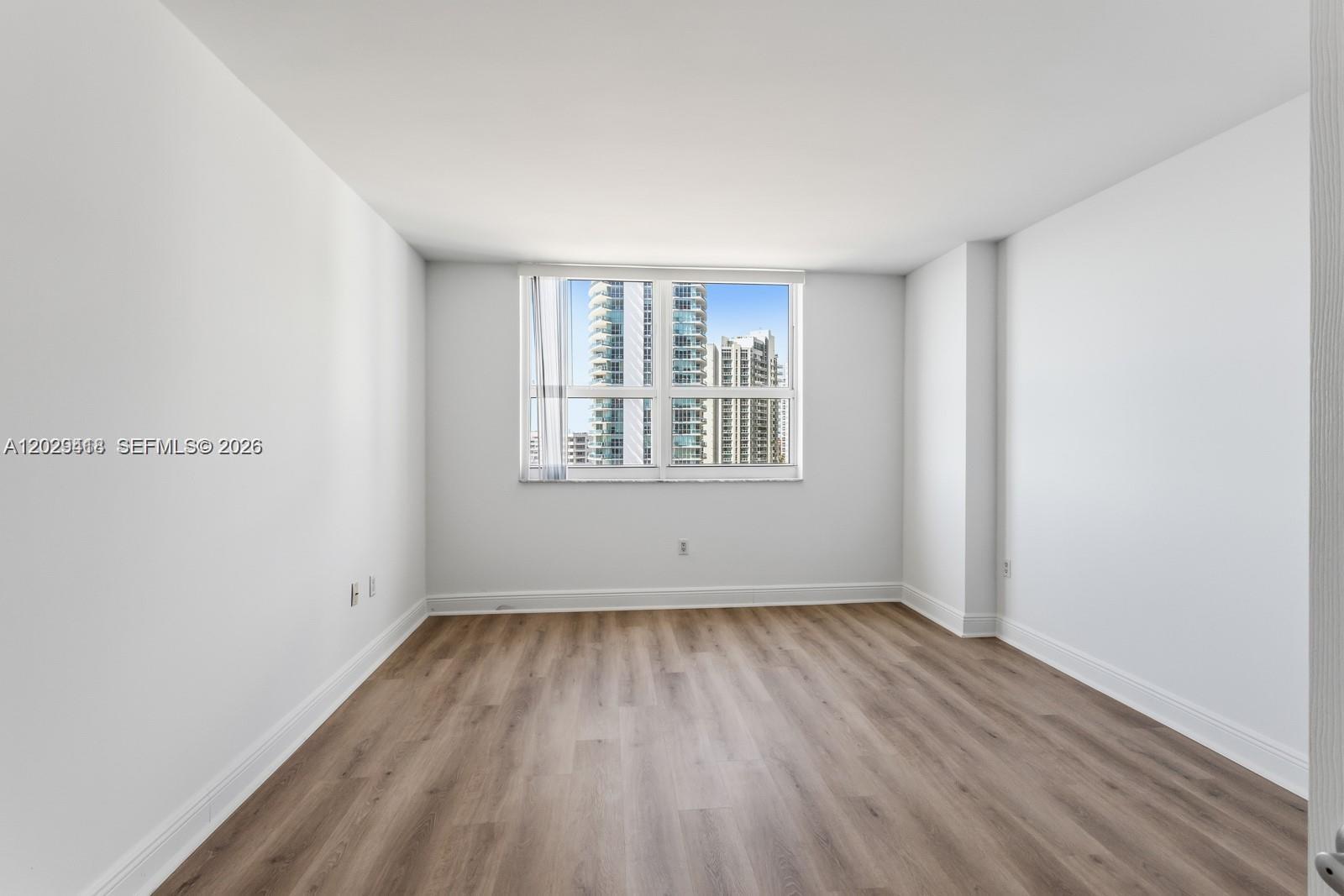 1155 Brickell Bay Dr #1609, Miami FL 33131