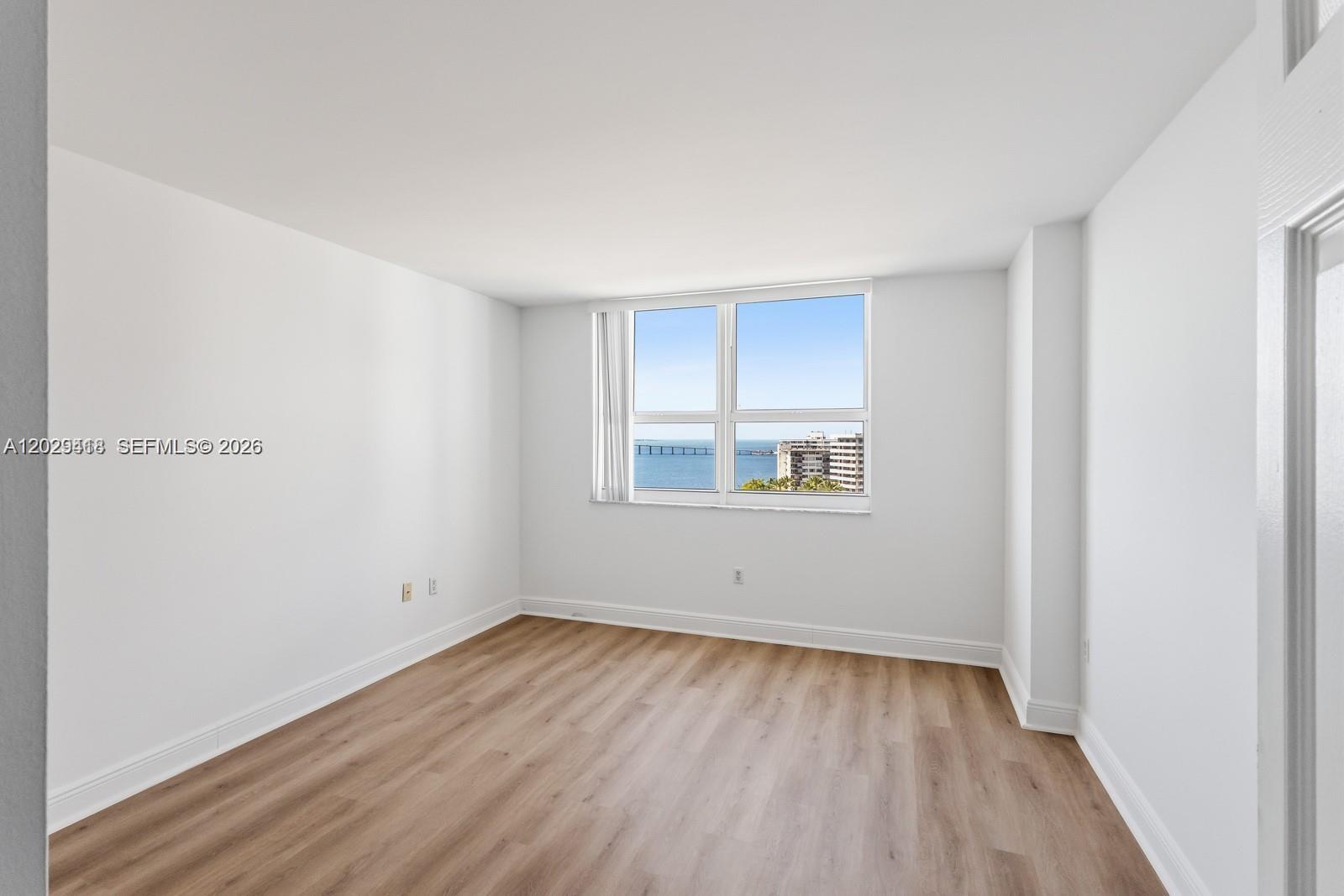 1155 Brickell Bay Dr #1609, Miami FL 33131
