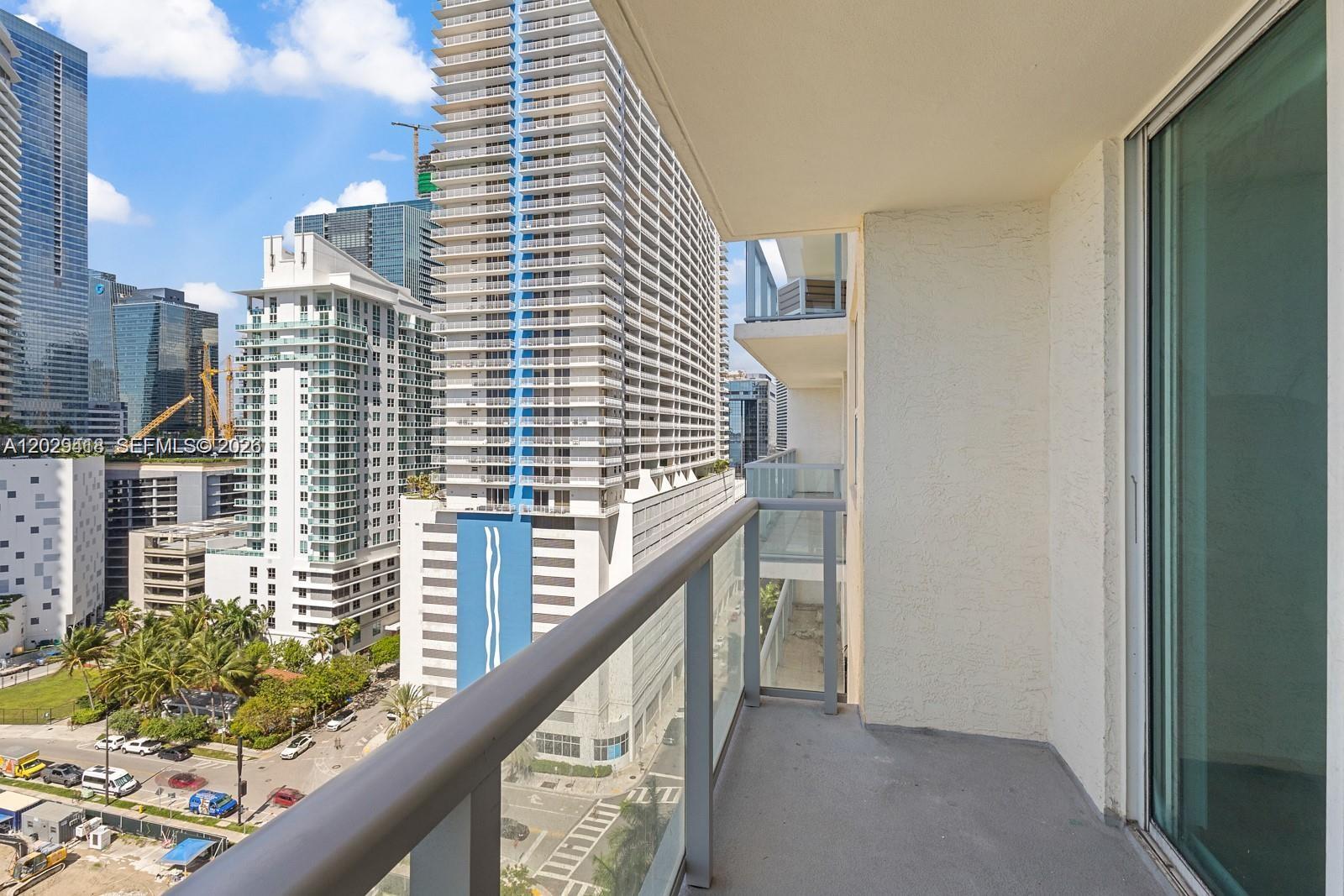 1155 Brickell Bay Dr #1609, Miami FL 33131
