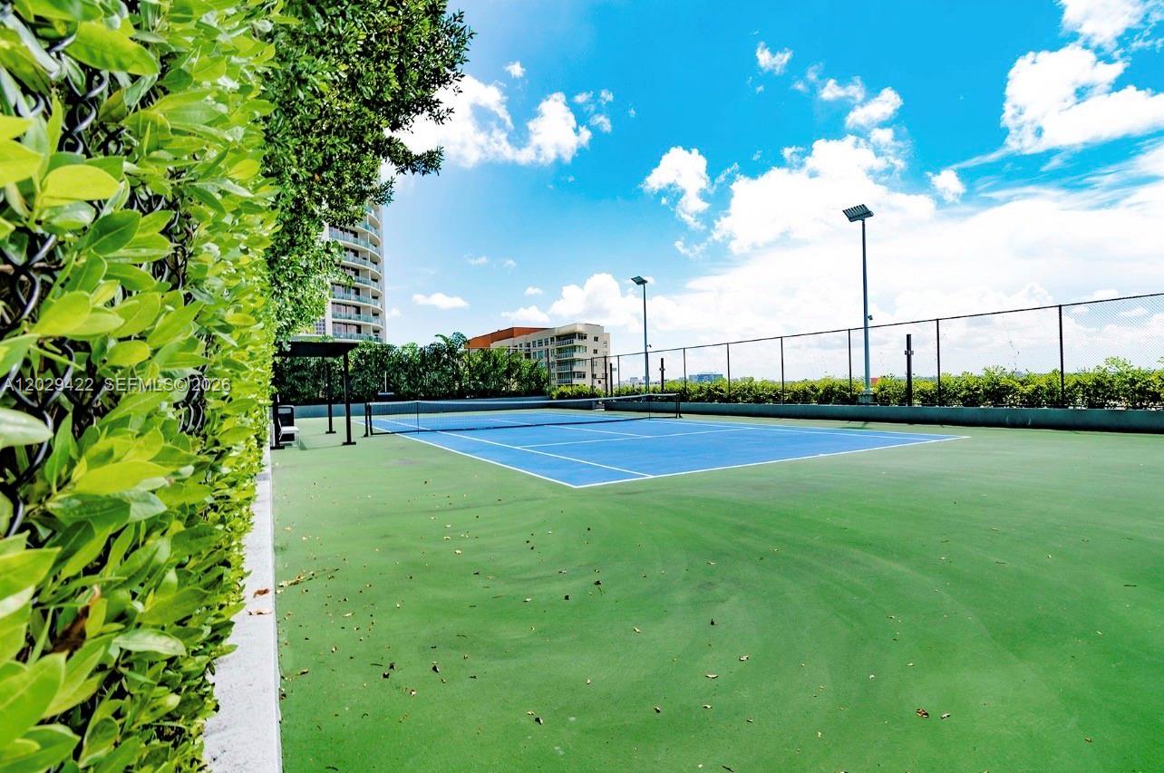 121 NE 34th St #1412, Miami FL 33137