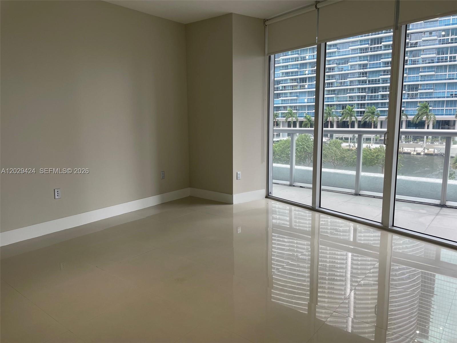 475 Brickell Ave #414, Miami FL 33131