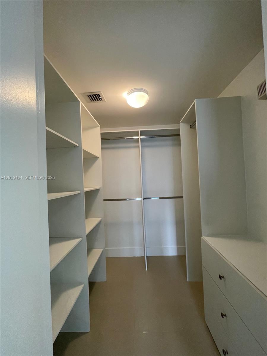 475 Brickell Ave #414, Miami FL 33131