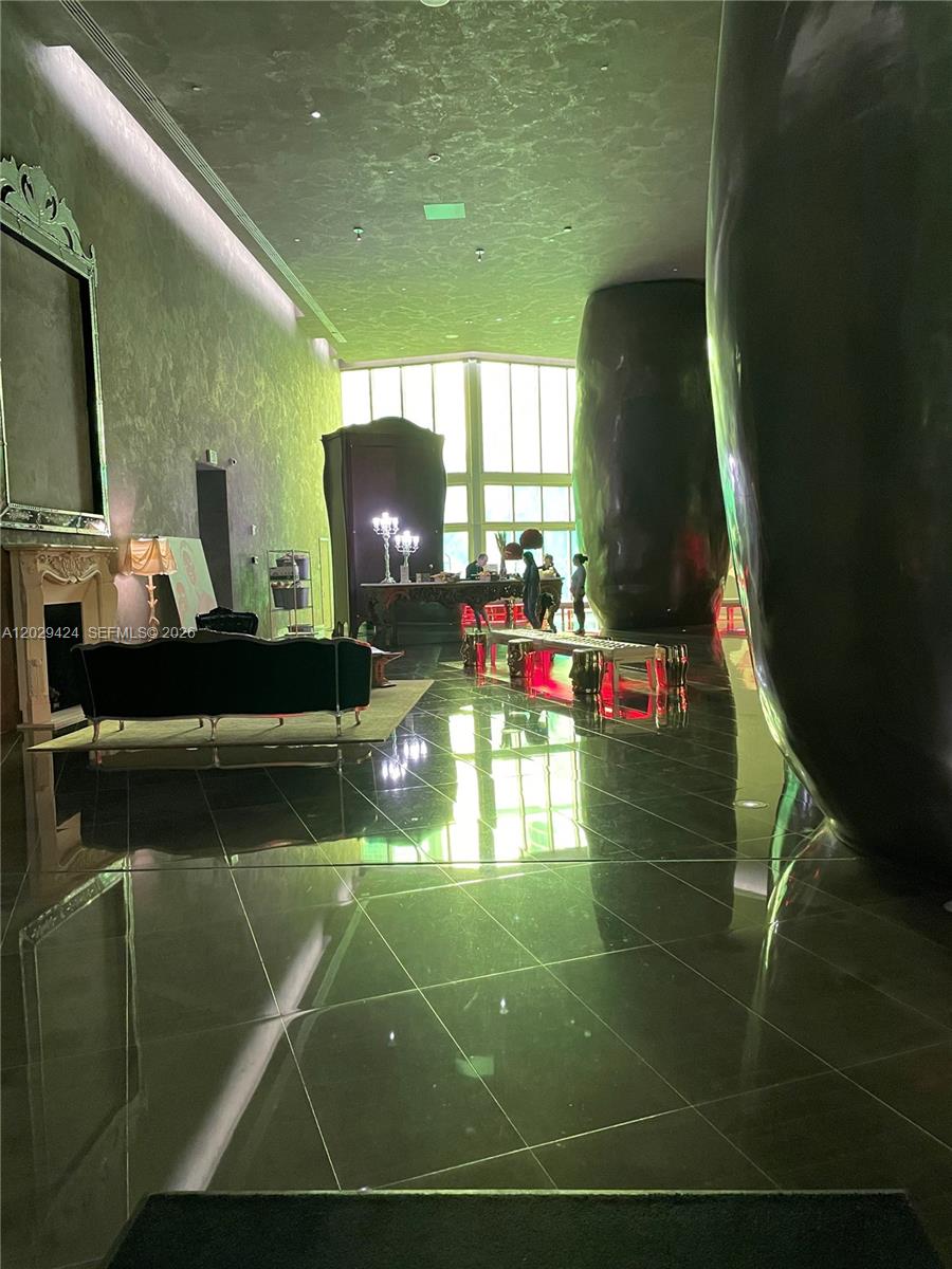 475 Brickell Ave #414, Miami FL 33131