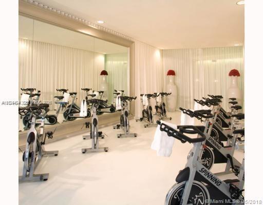 475 Brickell Ave #414, Miami FL 33131