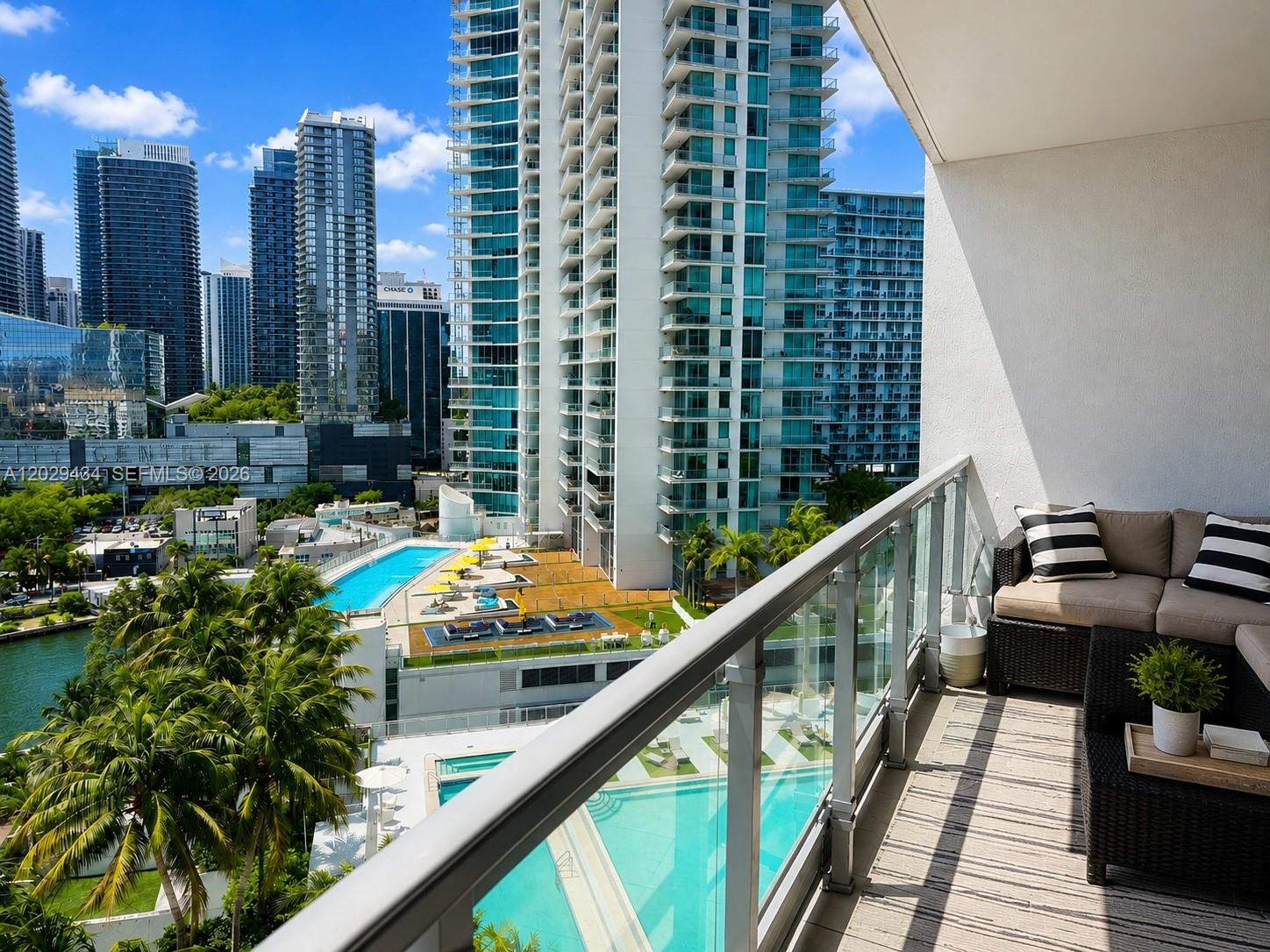 90 SW 3rd St #1703, Miami FL 33130
