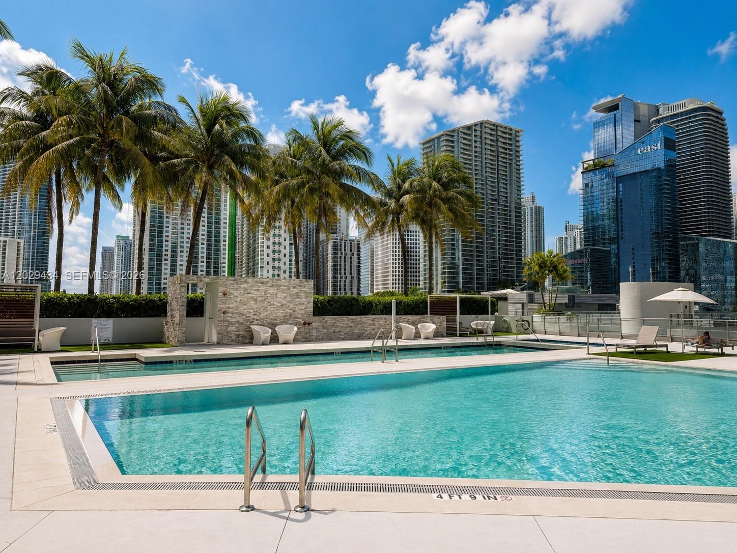 90 SW 3rd St #1703, Miami FL 33130