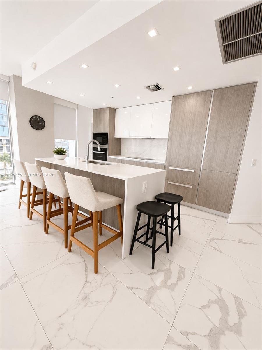 2900 NE 7th Ave #707, Miami FL 33137