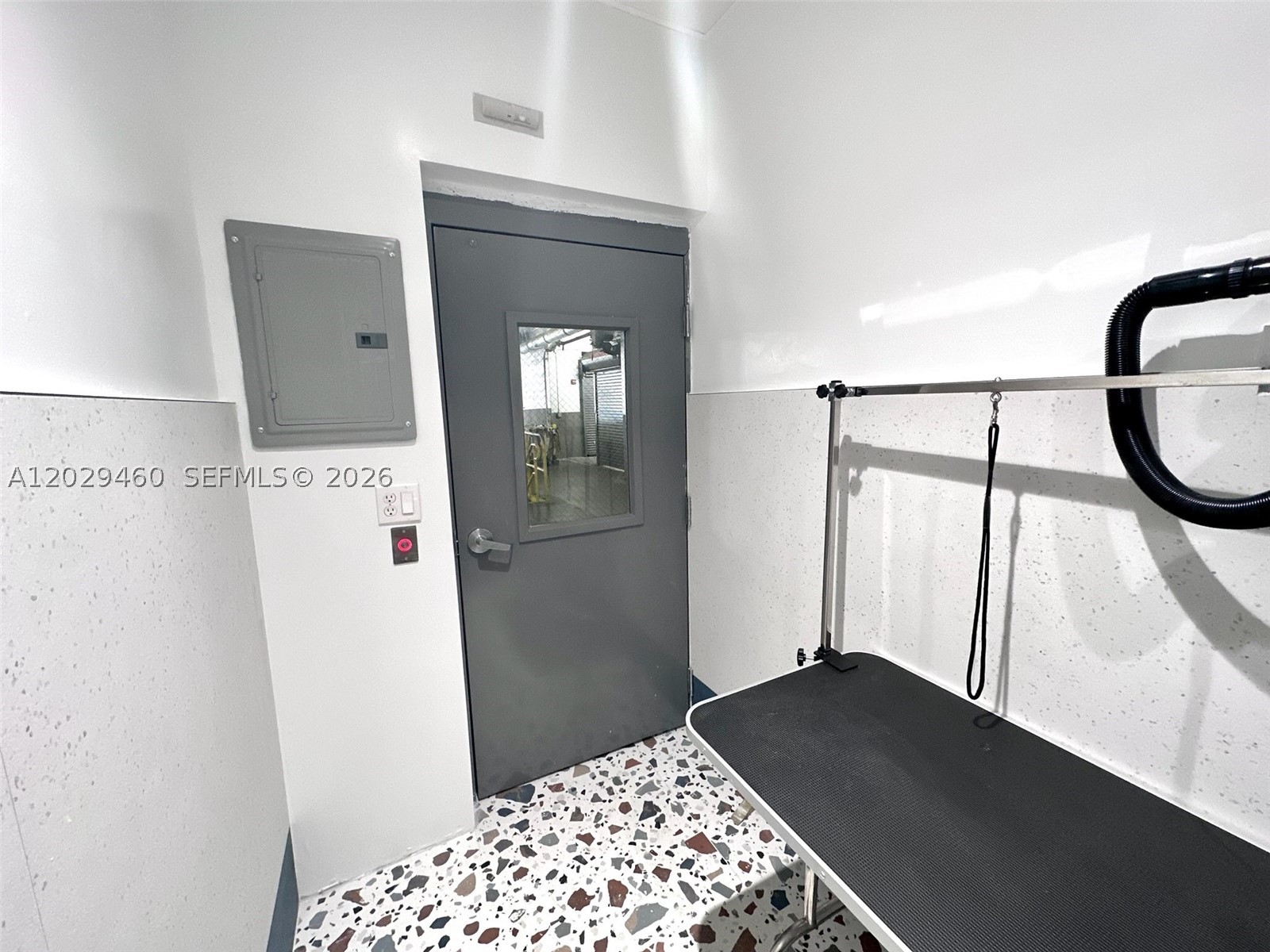 300 S Biscayne Blvd #T-3702, Miami FL 33131