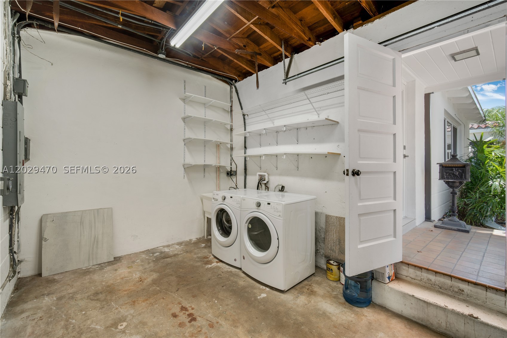550 W 49th St #n/a, Miami Beach FL 33140