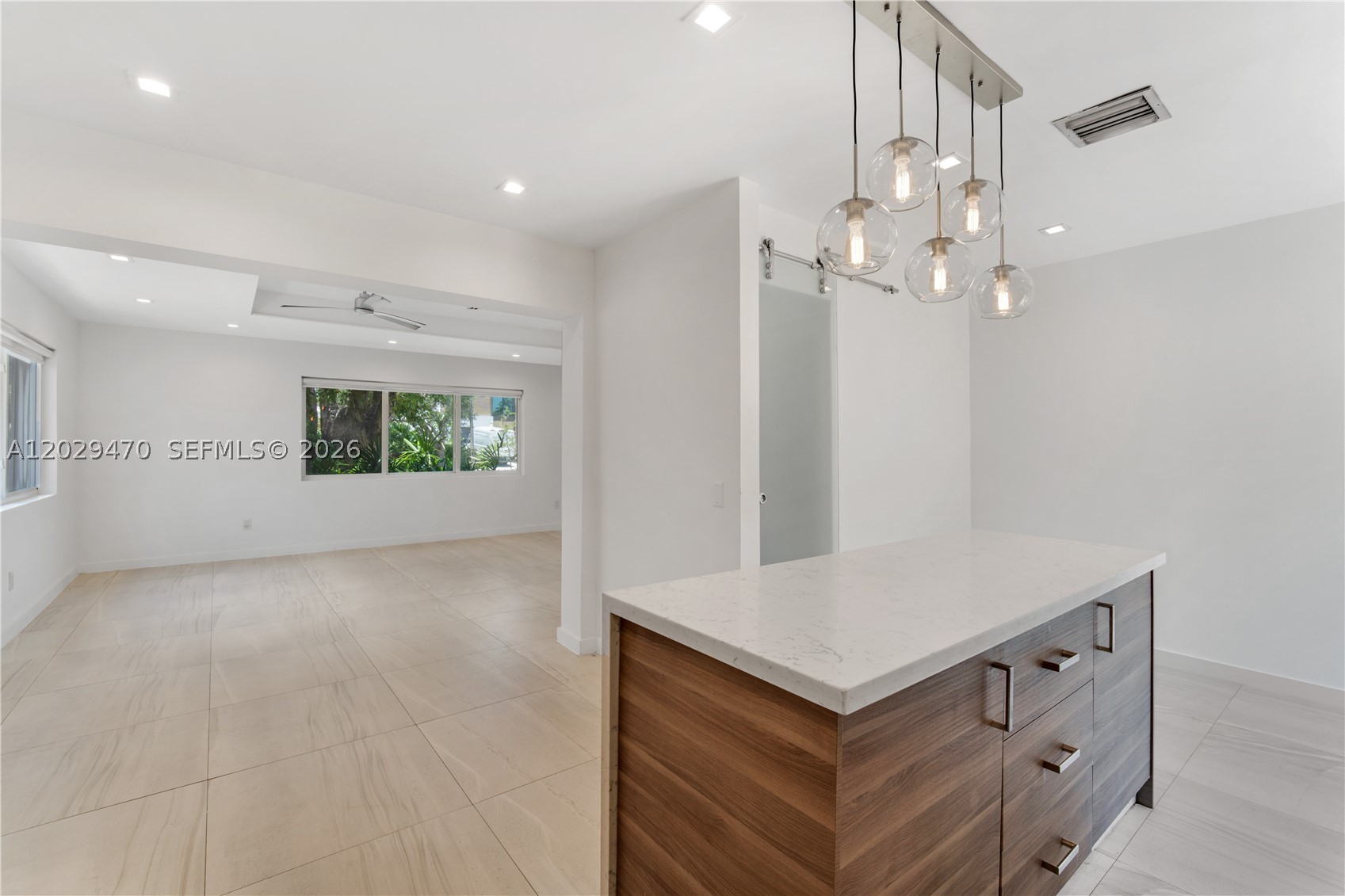 550 W 49th St #n/a, Miami Beach FL 33140