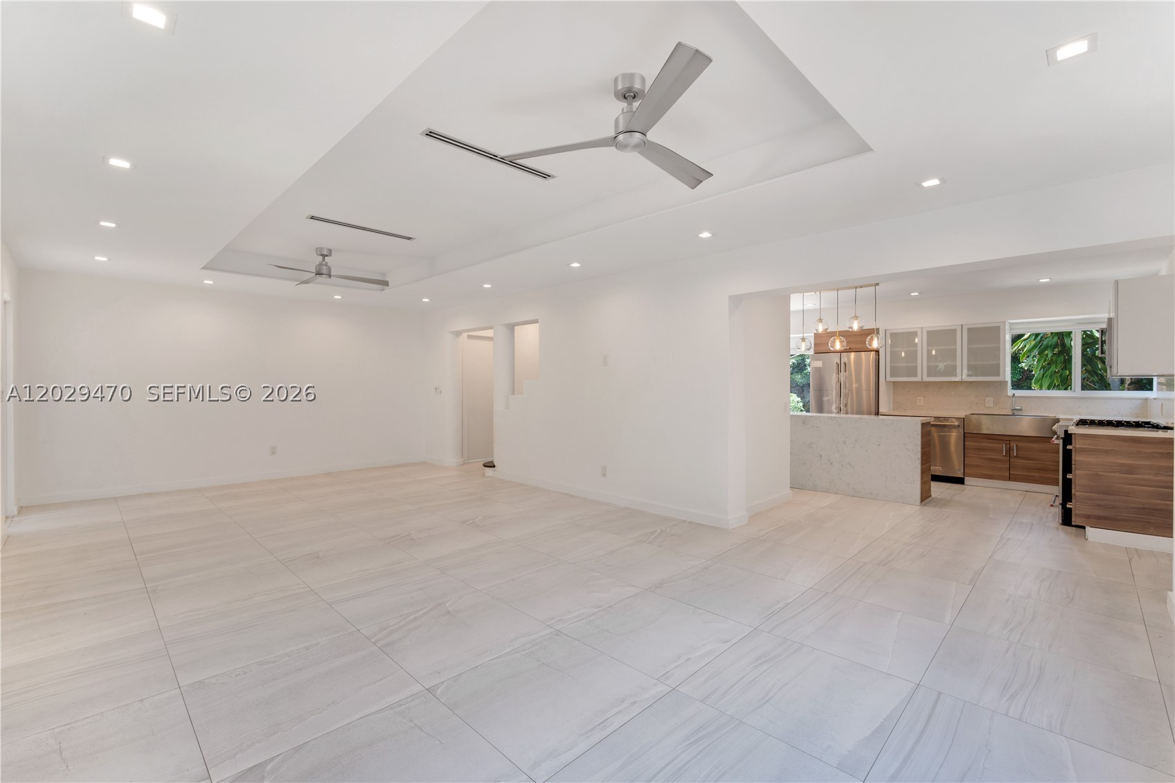 550 W 49th St #n/a, Miami Beach FL 33140