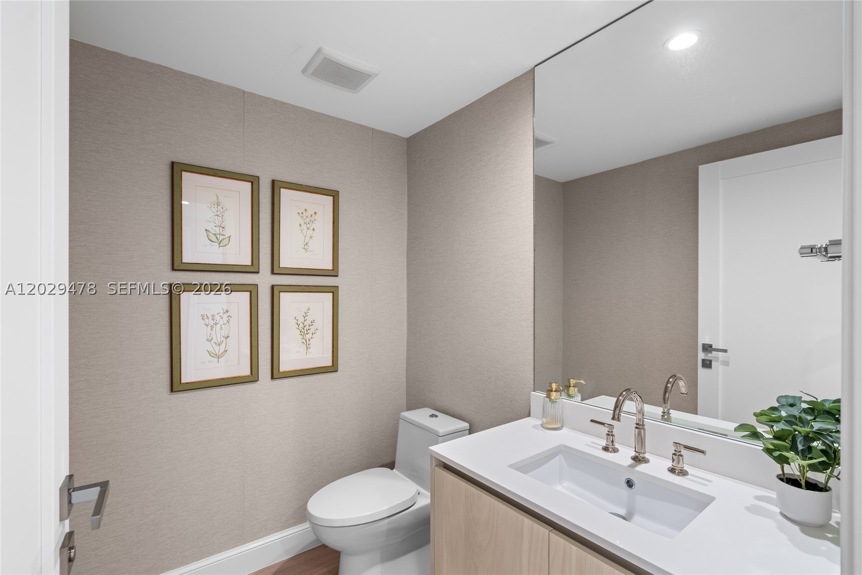 3131 NE 7th Ave #2101, Miami FL 33137