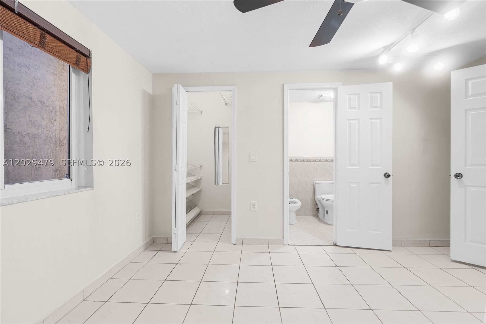 9 E 4th St #101, Hialeah FL 33010