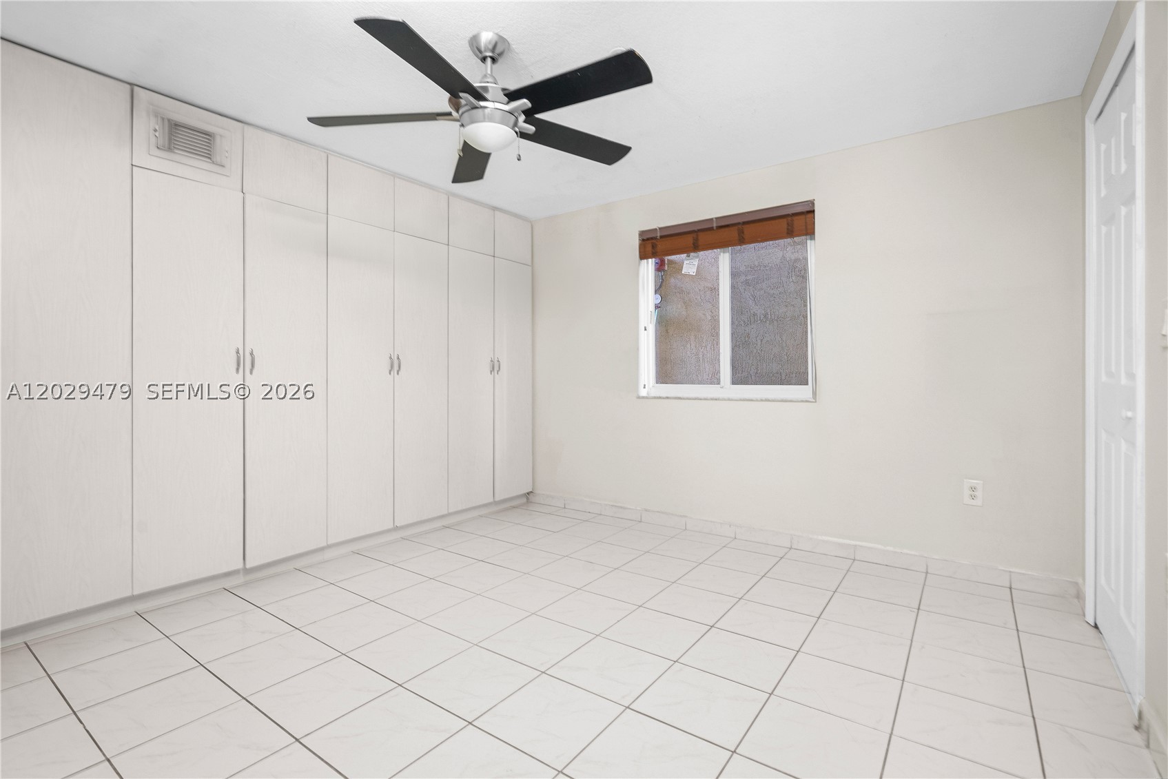 9 E 4th St #101, Hialeah FL 33010