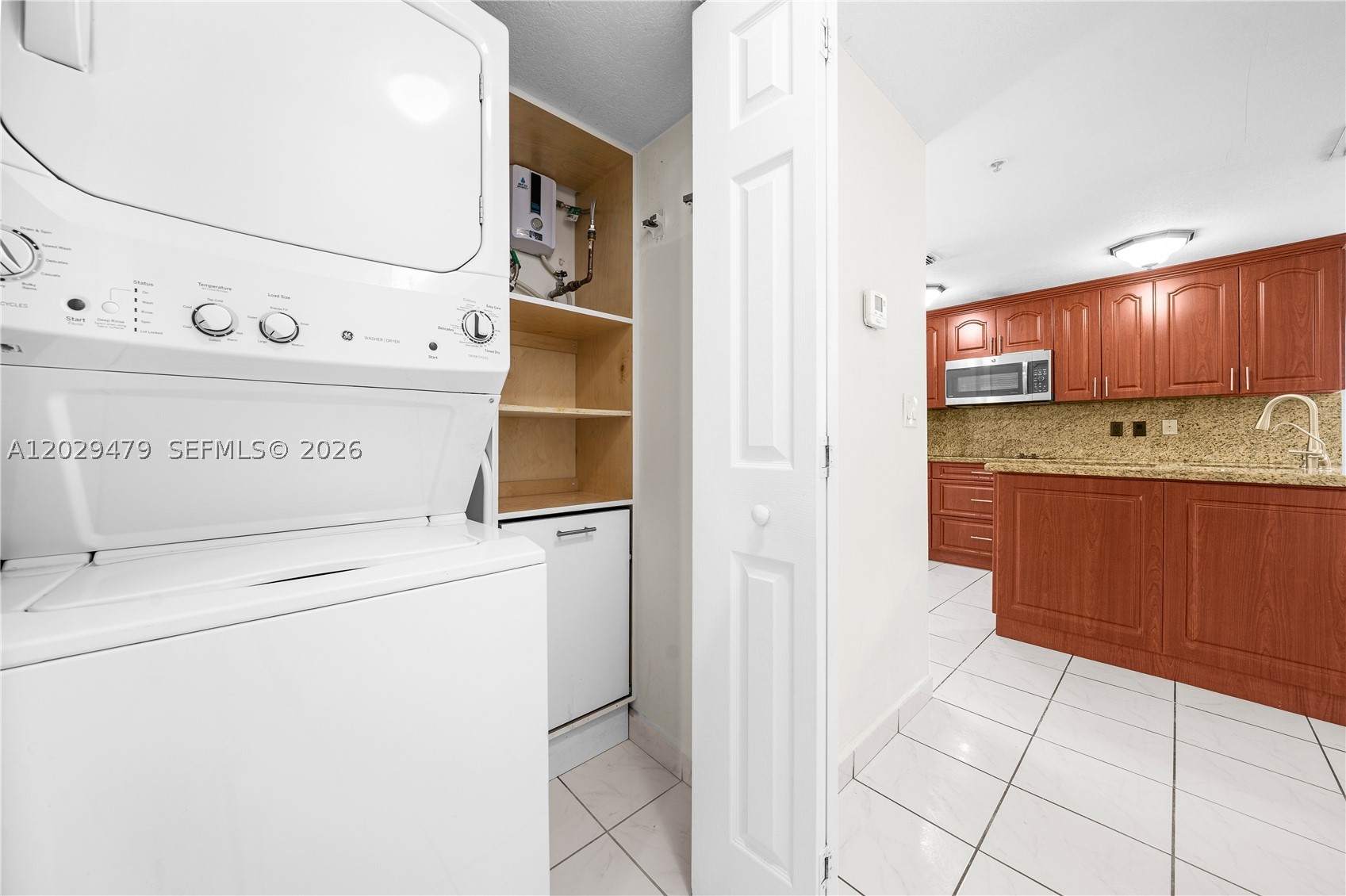 9 E 4th St #101, Hialeah FL 33010