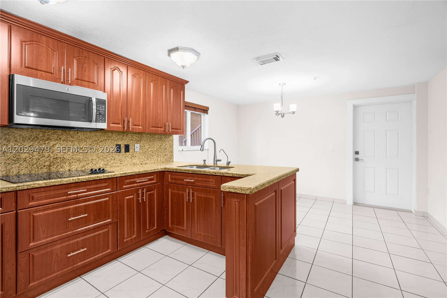 9 E 4th St #101, Hialeah FL 33010
