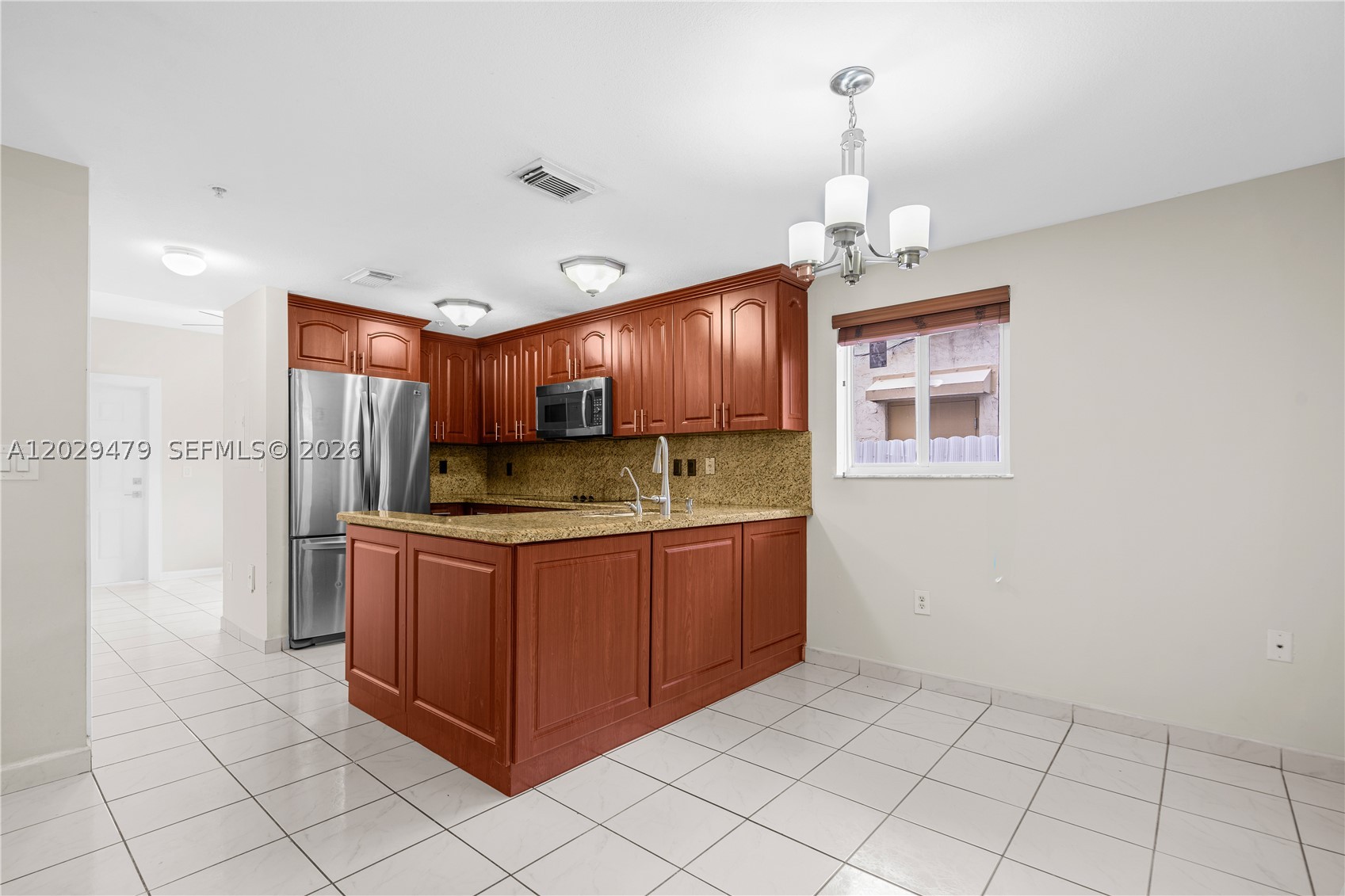 9 E 4th St #101, Hialeah FL 33010