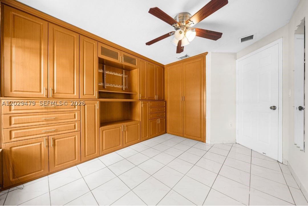 9 E 4th St #101, Hialeah FL 33010
