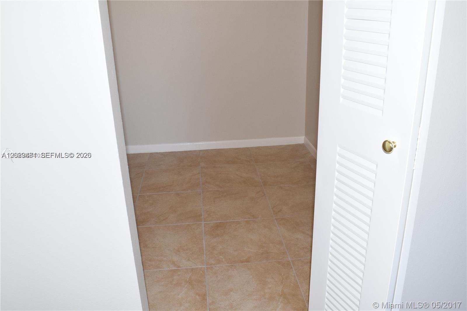 8260 SW 210th St #102, Cutler Bay FL 33189