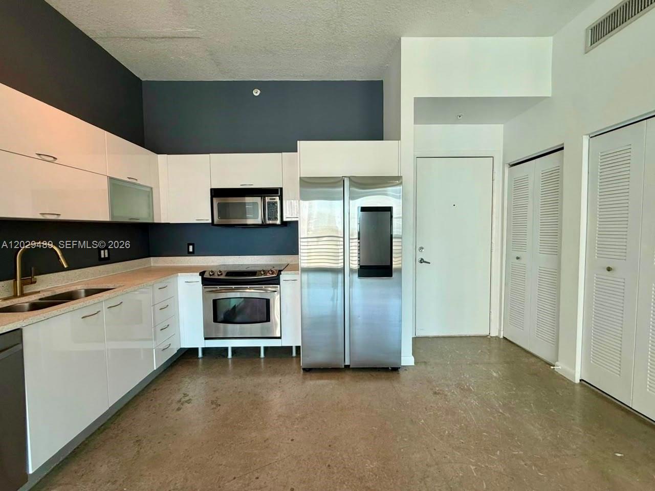 133 NE 2nd Ave #1905, Miami FL 33132