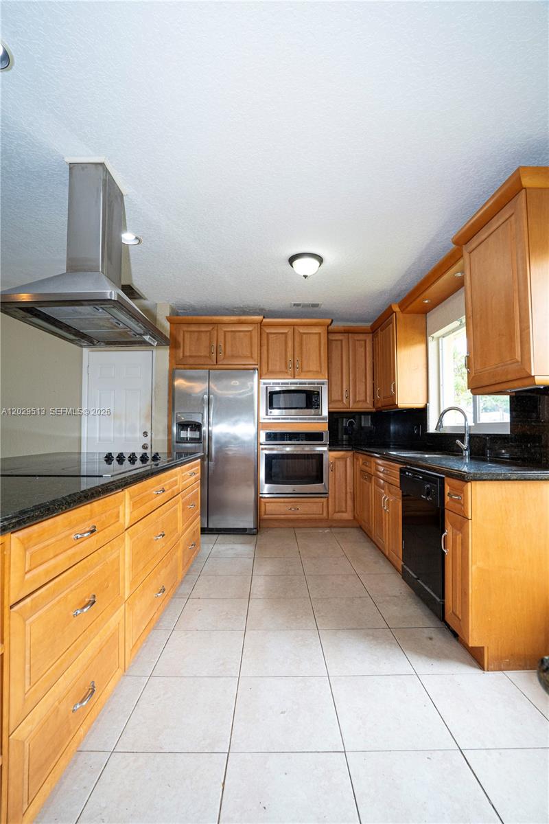 1104 SW 12th St, Boca Raton FL 33486