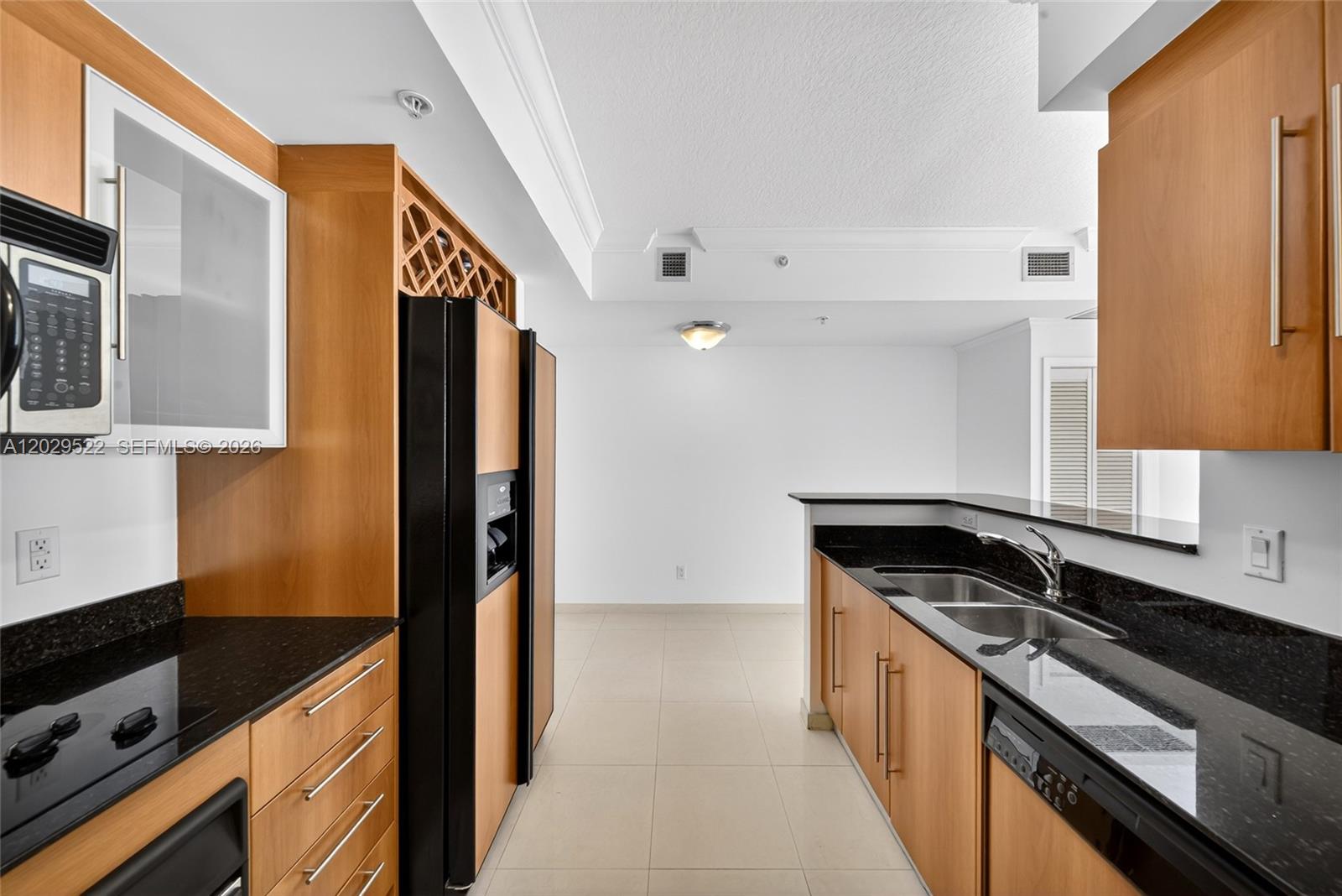 325 S Biscayne Blvd #2219, Miami FL 33131