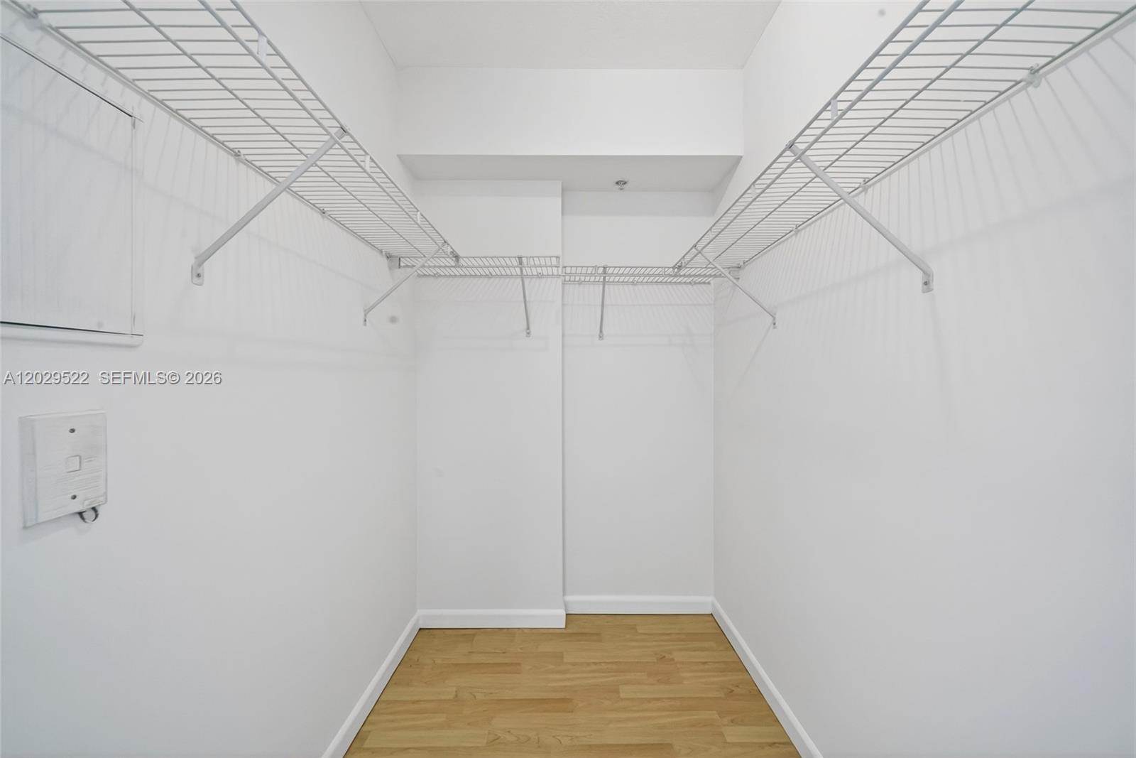 325 S Biscayne Blvd #2219, Miami FL 33131