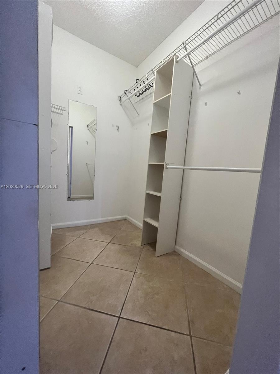 1000 Scotia Dr #101, Hypoluxo FL 33462