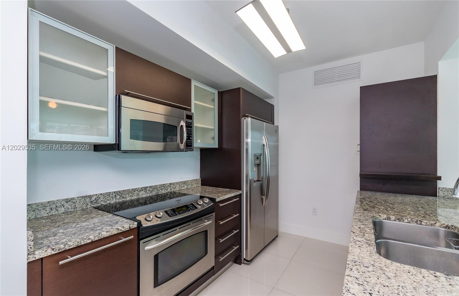 951 Brickell Ave #3210, Miami FL 33131